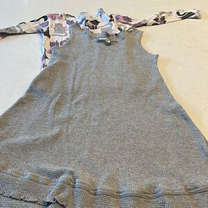 Heaven girls 4t toddler boutique jumper with kitty shirt. Super cute outfit.